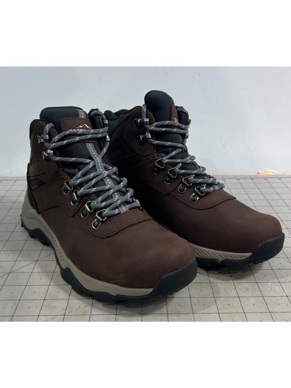 Sportsman's Warehouse Men's Cudney Trail Waterproof Mid Hiking Boots Sz. 10.5